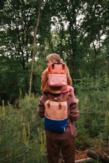 Rugzak large - Meadows colourblocking Morning sky + Deep lake blue - Sticky Lemon